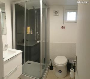 Appartements Studio 25m2 independant sous-sol : photos des chambres