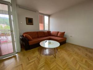 SiS 2 Bedroom 2 Bath with free parking in Ohrid