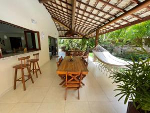 Praia do Forte com Reserva Sapiranga casa com 44.