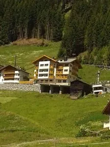 Holiday home in Kappl Paznauntal 42411 - 伊施格尔