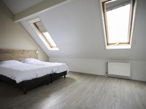 Holiday Home in Zeeland with Garden