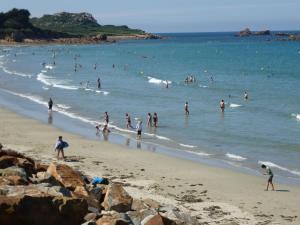 Appartements Comfortable Duplex Bay of Morlaix, Plougasnou : photos des chambres