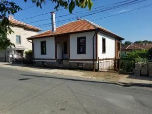 Guest house Malko Turnovo - Ahmetçe