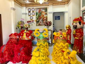 Khách sạn Hưng Việt (Măng Đen)