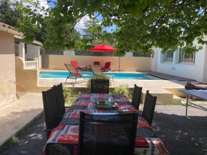 Villas Au pont des Charettes - Villa piscine et SPA : photos des chambres