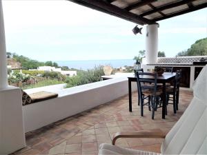 Casa La Papera - in centro a Malfa