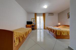 Garni Hotel S Coast