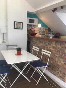 Appartements A deux pas du casino et de la plage Spacieux 2 pieces : photos des chambres