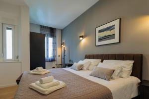 Sunset Bridge Apartment