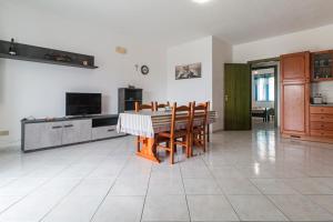 Trilocale Via Porru Orosei