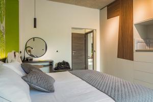 BIJOU house with apartments 