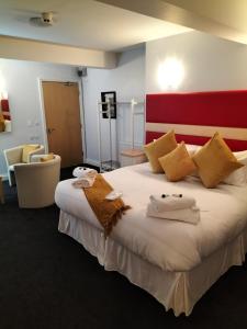 Family Room room in Sutherlands Hotel