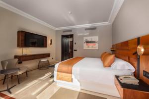 Deluxe Double Room room in Lopesan Costa Meloneras Resort & Spa