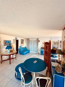 Spacieux Appartement Climatisé Dernier étage Ref Nautic 46