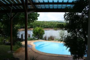 21LG Ilot Fortier M Sea Front and Swimming pool