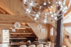 Appartements Chalet Kabane, NEUF, pied des pistes et garage : photos des chambres
