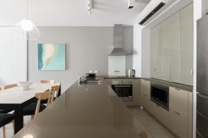 Beach Club Port Douglas Luxury Apartments