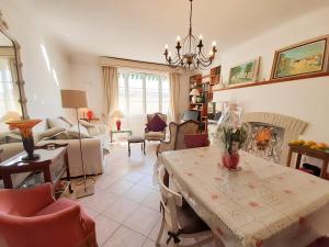 Palais Alexandre III