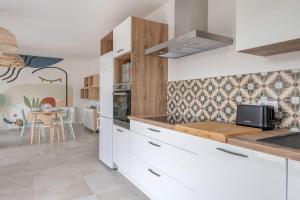 Maisons de vacances Maison pour 6 personnes a Saint Michel Chef Chef : photos des chambres