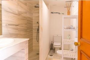 732 Luminoso estudio en segunda linea de playa en Marbella