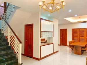 My Key Premier Palace Private Villa