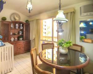 Apartamento a 70 metros da Praia de Pitangueiras SP