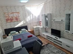 Csillag Apartman - 小瓦尔道