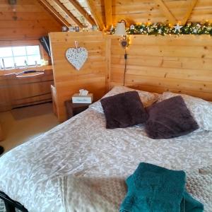 Tentes de luxe Cabane des lutins - Belle Fleur : photos des chambres