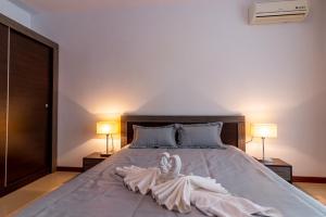 Casa Real II Apartments Frontline Beach