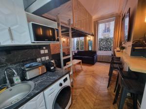 Beautiful mini Loft near Saint-Lazare