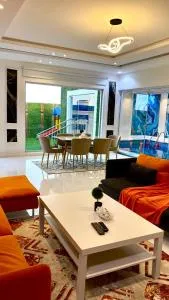 جنة الطائف - Ukaz