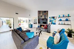 North De Anza Manor Permit# 615 - White Water