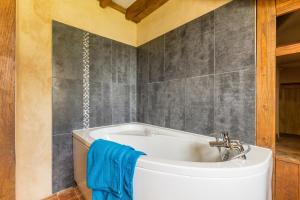 Chaleureux gîte aux portes de lhistoire