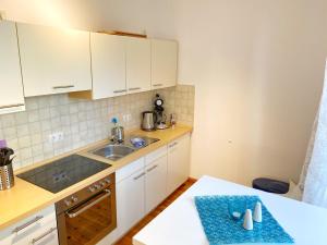 Sassnitz - Seaside Appartements Seaside Appartements, "Dark Blue"