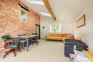 Old Bridge Post Office