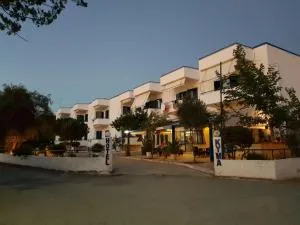 To Kyma - Amarinthos