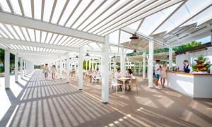 Ethra Reserve Valentino