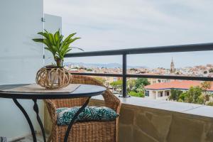 D&G Lux Flat City View next to Old Town & Market