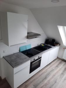 Ferienwohnung Apartment - Free Parking - WiFi - Kitchen