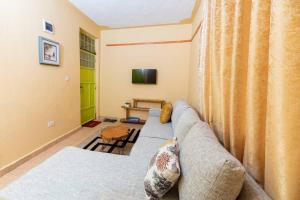 Repose Stay - Karen, 2 Bedroom, WiFi,Parking, CCTV
