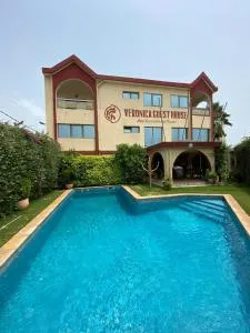 Veronica Guest House - Baguida
