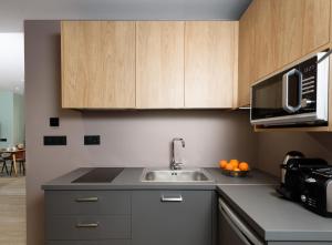 Crossroads Athens by YHA