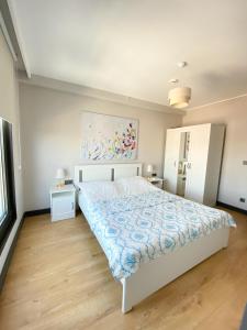 Luxury Central Fully Equipped 3BR 2BA Apartment by Siena Suites