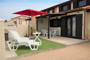 Villas Belle villa de vacances climatisee, residence TAMARIS, wifi, 2 chambres 4 a 6 couchages, acces payant pour les piscines et animations , PORTIRAGNES PLAGE LRTAMA57 : photos des chambres