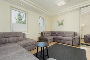 Family Holiday House VIKING - Garden, Playground & Grill by Noclegi Renters