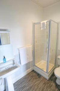 Triple Room 1 room in Ashdale Guest House