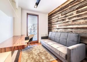 Imperial Apartments - Aquarius VI