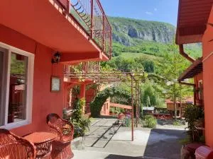 Pensiunea Belladonna - Perčenješka