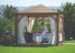 Roda Beach Resort & Spa