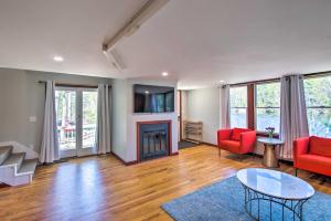 Lakefront Retreat with Kayaks, Grill, Fire Pit!